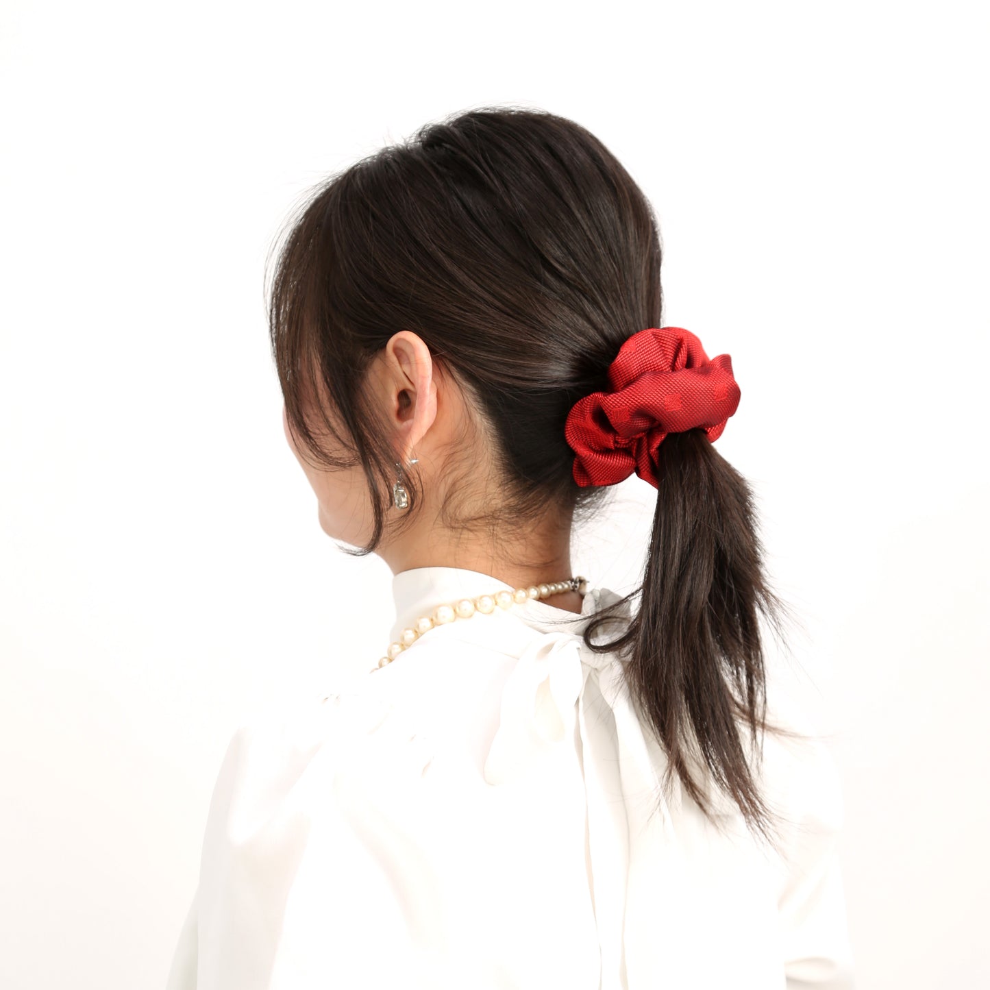 リボンシュシュ 抱擁の深紅