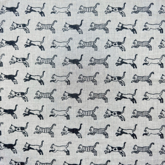 sold out【ハンカチ】【近日中に次回受注予告】-猫(ネコ)-ダブルガーゼハンカチ- 36cm×36cm