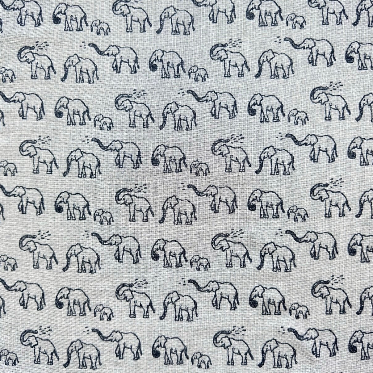 sold out【ハンカチ】【近日中に次回受注予告】-象(ゾウ)-ダブルガーゼハンカチ- 36cm×36cm