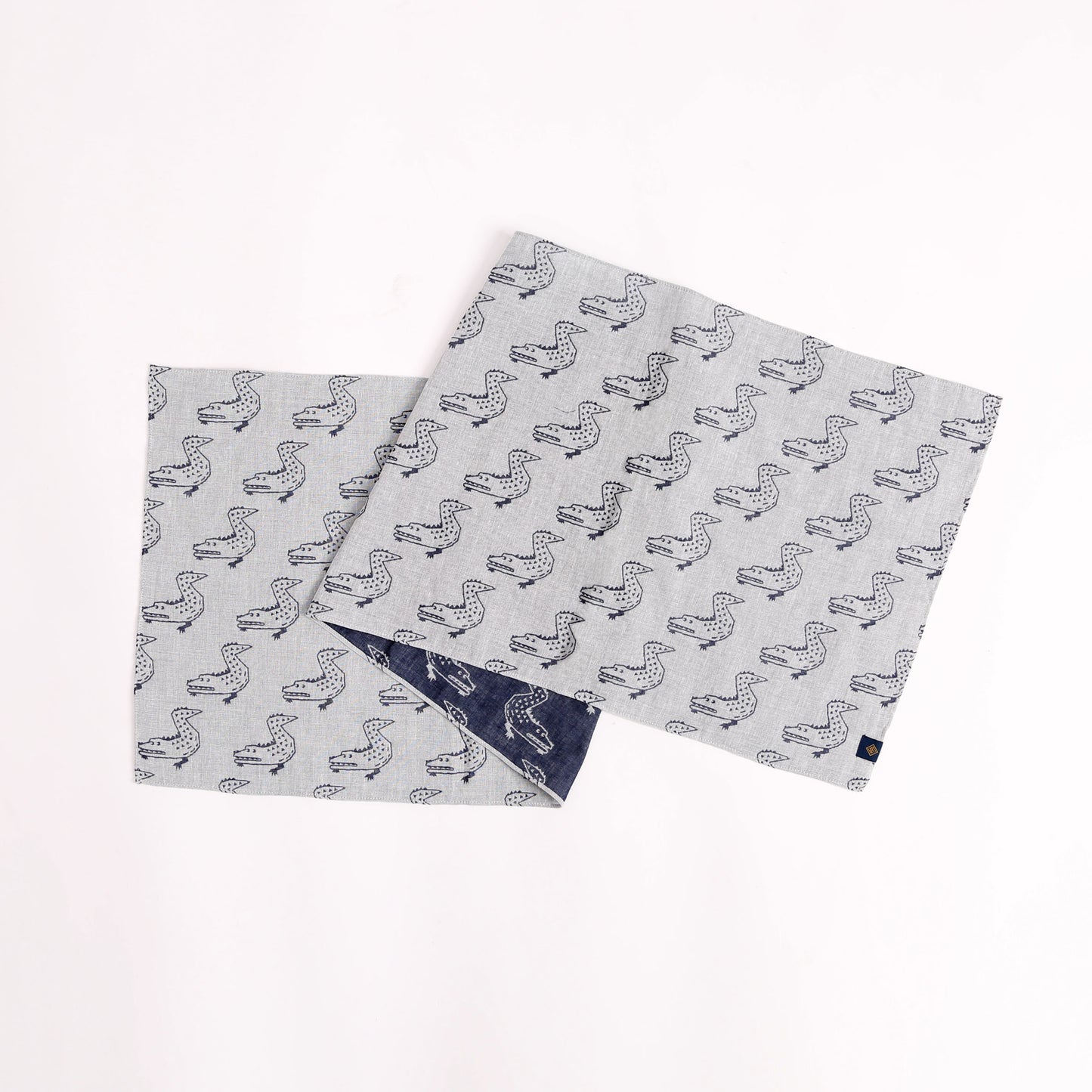 sold out【手ぬぐい】【近日中に次回受注予告】-ワニ-ダブルガーゼ手ぬぐい- 32cm巾×114cm全長