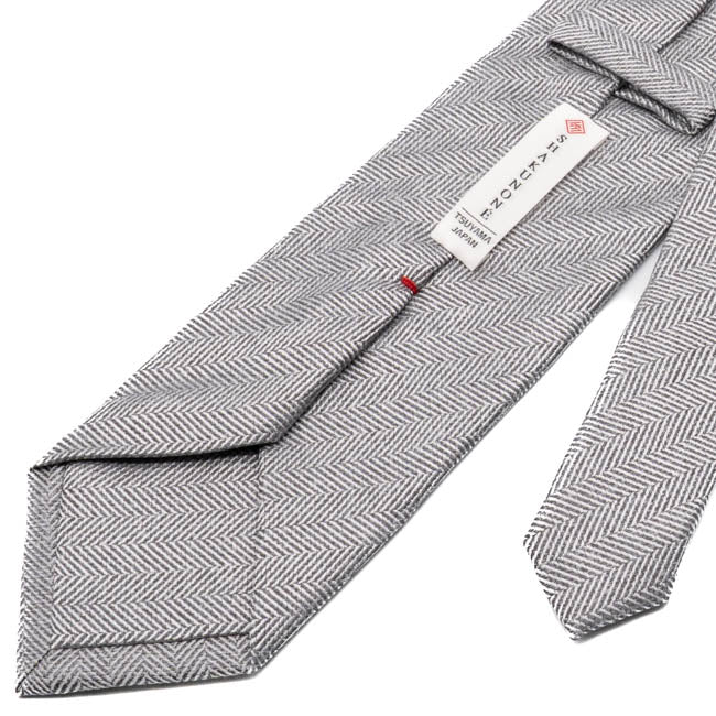 SKY26-03 シャドーヘリンボーンネクタイ　ライトグレー